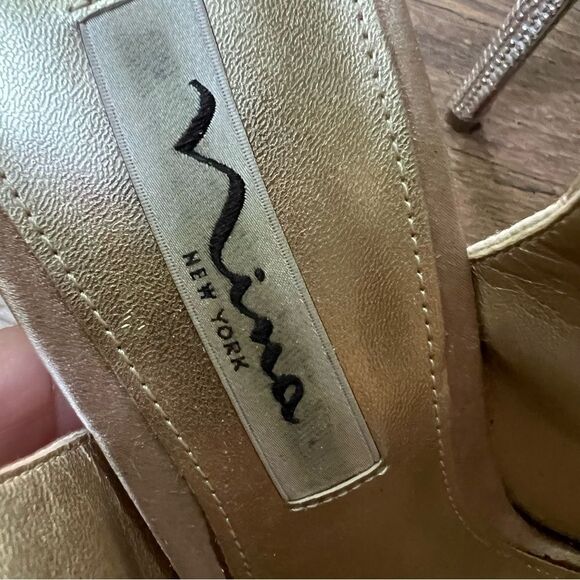 stilettos Nina New York High Heels //
Nina Gold Glitter Stilettos heels Sz 8.5 - Picture 13 of 16